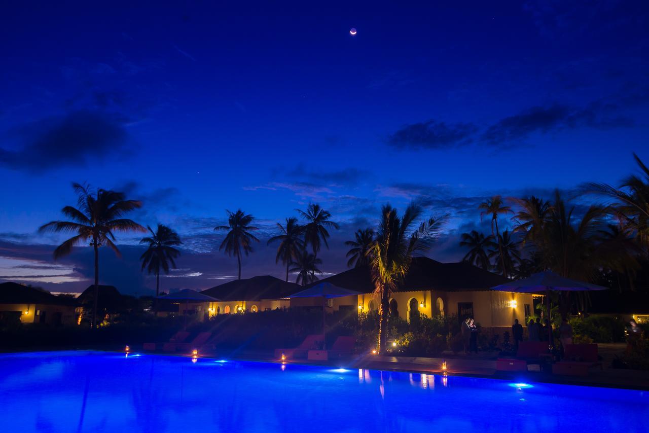 The Sands Beach Resort Bwejuu Exterior photo