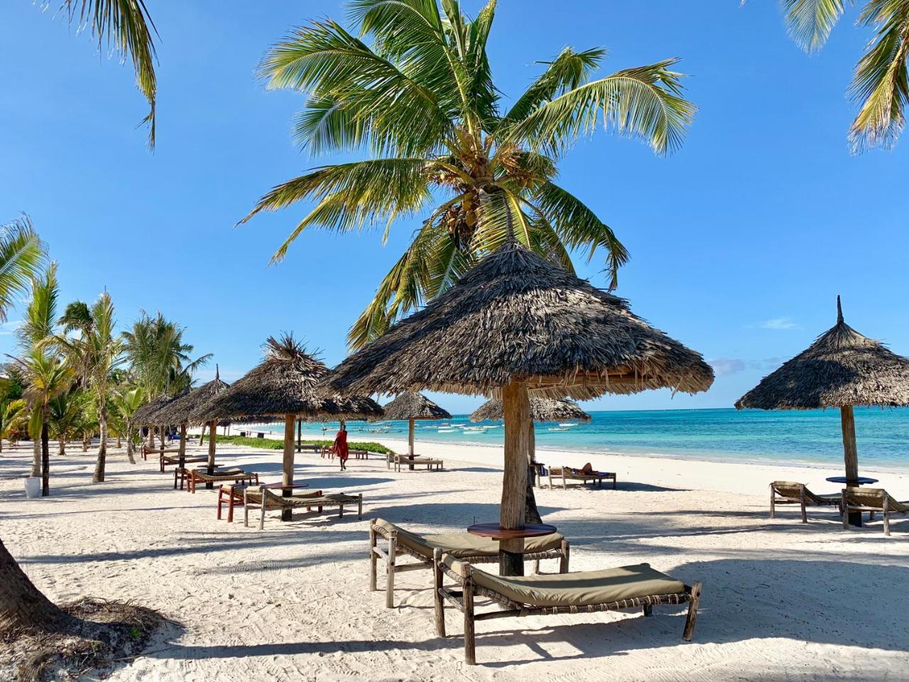 The Sands Beach Resort Bwejuu Exterior photo