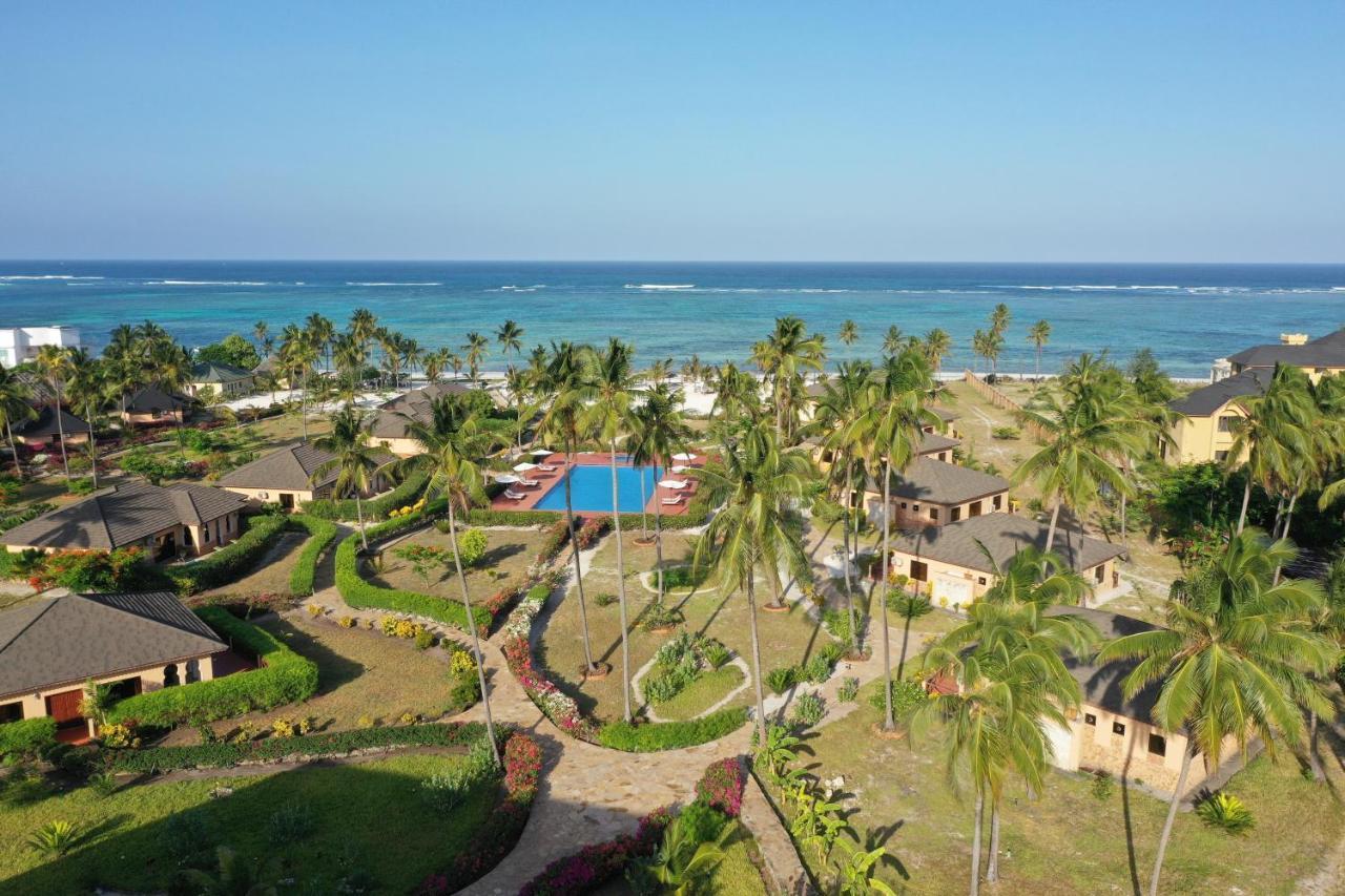 The Sands Beach Resort Bwejuu Exterior photo