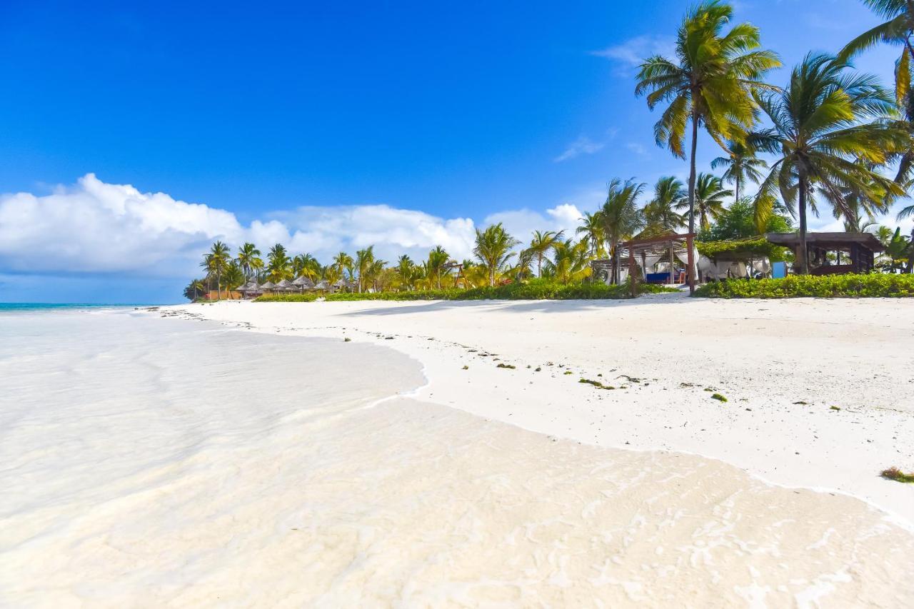The Sands Beach Resort Bwejuu Exterior photo